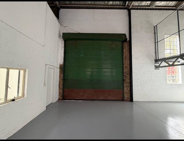 350M² WAREHOUSE TO LET IN HALFWAY HOUSE